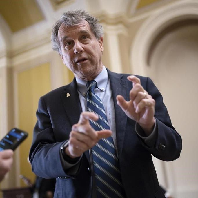 Former Ohio Gov. Bob Taft, scion of Republican family, backs Democrat Sherrod Brown for Senate